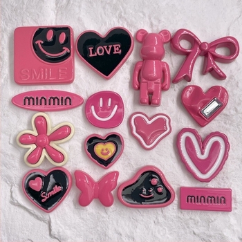 Accesorii Crocs pentru încălțăminte cu ursuleț, inimă și funda, cataramă cu floare în nuanțe roșu zmeură și roz închis