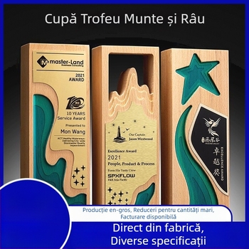 Suport pentru trofeu din lemn și acrilic pentru angajatul remarcabil la întâlnirea anuală a companiei