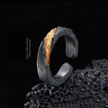 Inel Flowing Fire – unisex, design original, stil vintage, negru, din cupru, lucrat manual, reglabil, deschis pentru degetul arătător