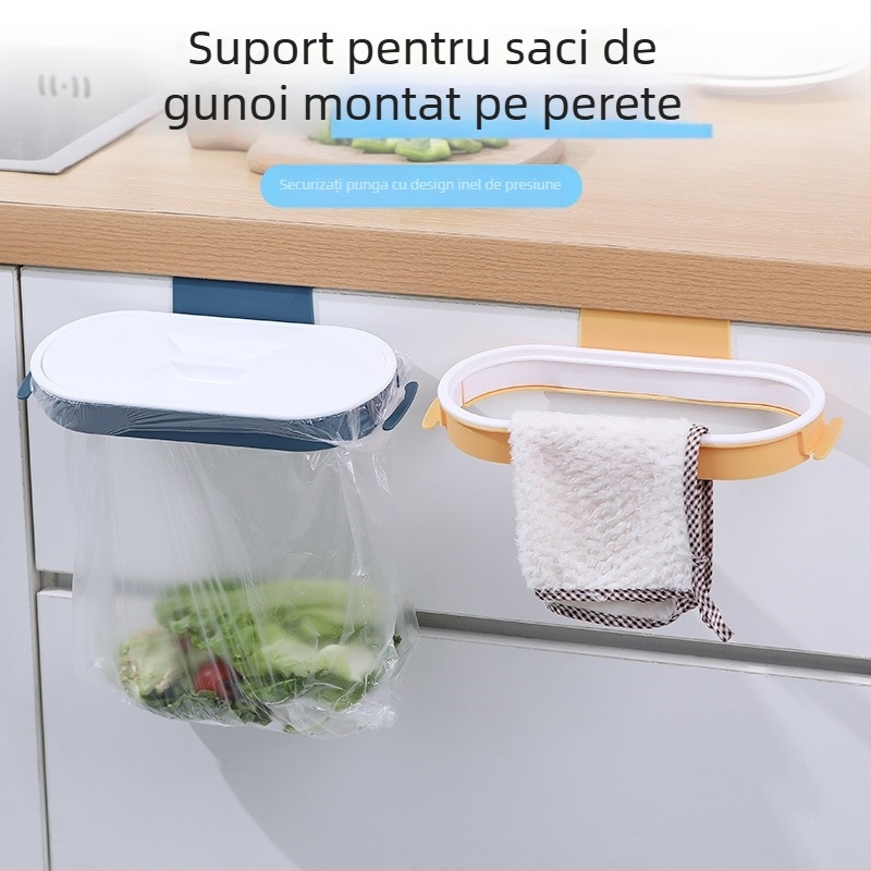 Suport pentru saci de gunoi montat pe ușa dulapului de bucătărie