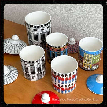 Recipient ceramic pentru depozitare cu capac, design colorat inspirat de arhitectură, 301–500 ml, indicat pentru microunde, decor pentru casă