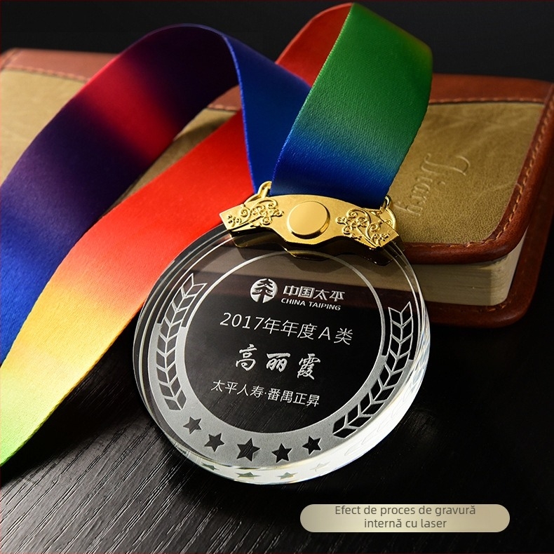 Medalie metalică personalizată pentru evenimente sportive – maraton și jocuri școlare
