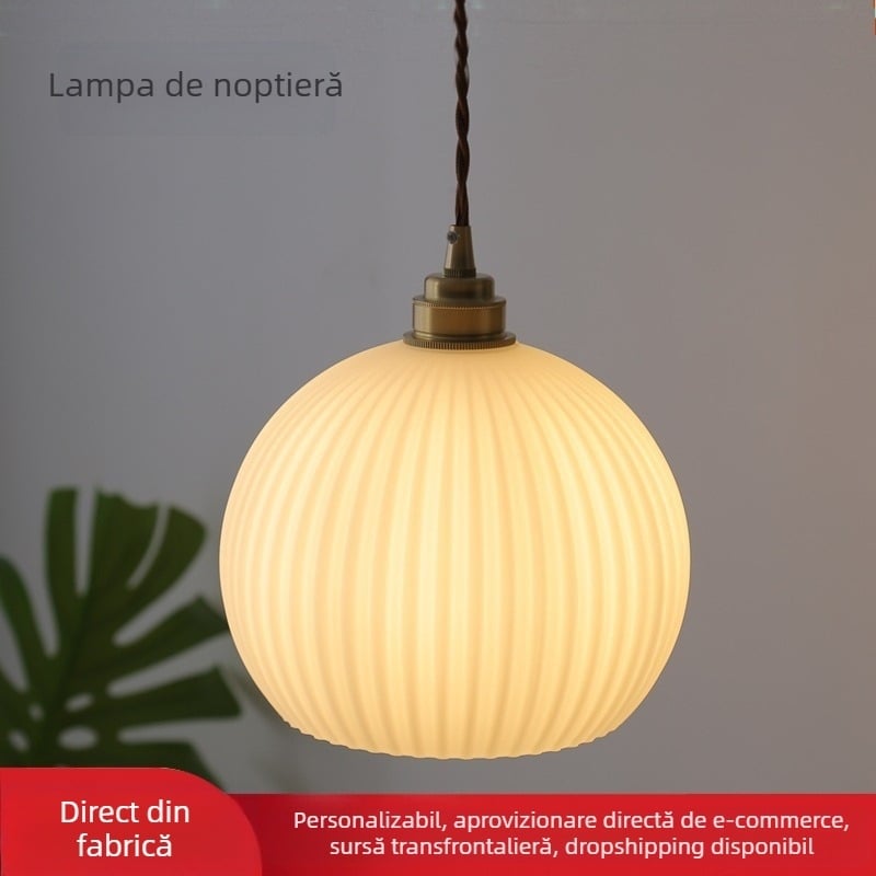 Lampa suspendată minimalistă nordic–japoneză, cu abajur din sticlă și corp din alamă, cu un singur cap de lampă, decorativă pentru restaurante.