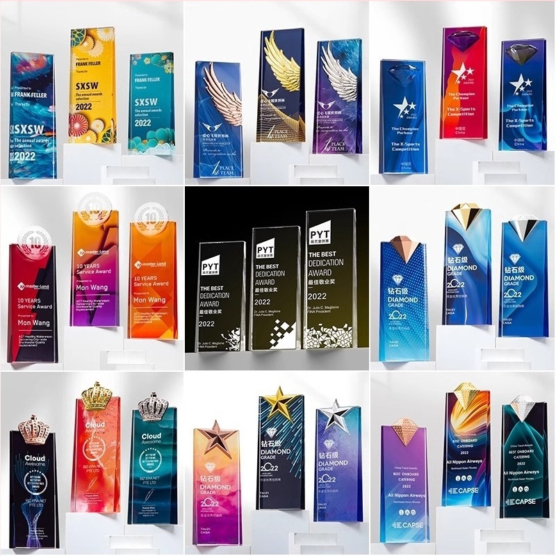 Trofeu de cristal cu medalie personalizată și plăcuță din sticlă cu stea cu cinci colțuri pentru angajați excepționali