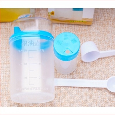 Set dozare ulei și sare cu capac automat deschis/închis — recipient din sticlă pentru ulei, recipient din plastic pentru ulei, linguriță de sare și solniță