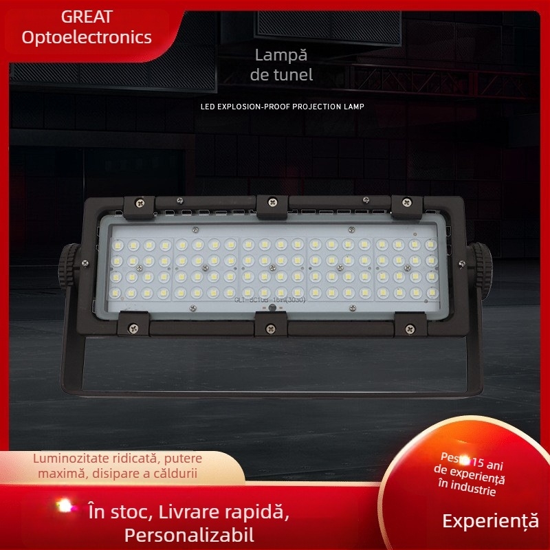Proiector LED exterior de 50W pentru terenuri de sport, alimentare solară, IP68, unghi de fascicul 120°, carcasă din aluminiu