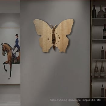 Ceas de perete în formă de fluture, lemn masiv de fag, design modern minimalist, potrivit pentru living, dormitor și camera copiilor.