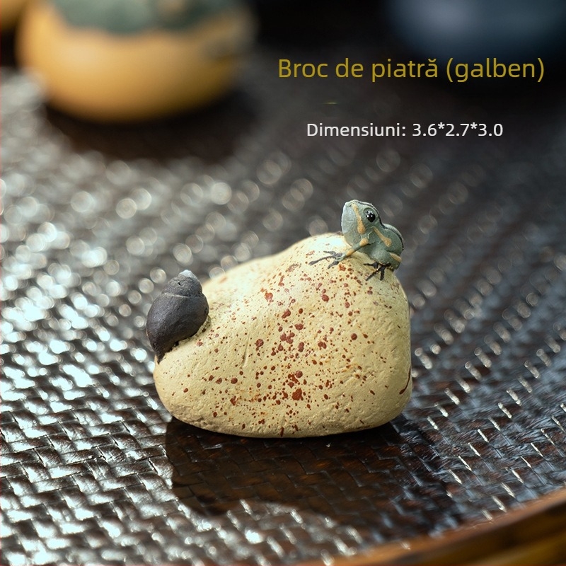 Ornament pentru ceai din argilă mov cu pulverizare de apă, mini Tea Pet creativ, jucărie pentru ceai și decor pentru masă de ceai