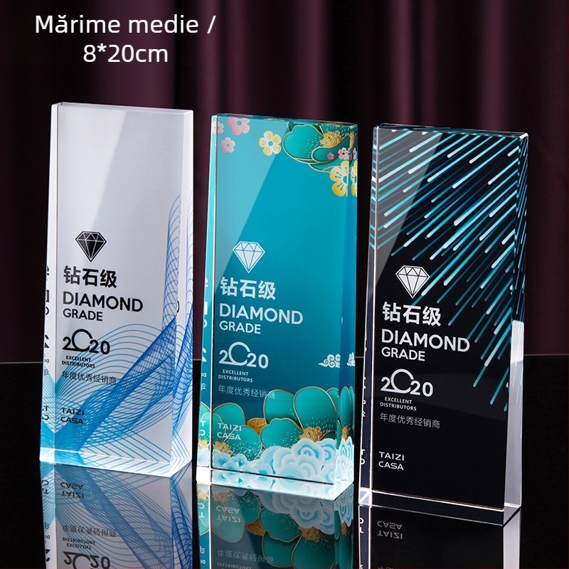 Trofeu de cristal cu medalie gravată în formă de stea cu cinci colțuri, pentru premii ale angajaților, distincții de echipă și certificate