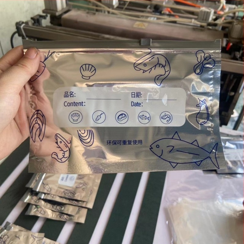 Pungi din folie de aluminiu pentru depozitare alimentară, pentru carne, antibacteriale, reutilizabile, potrivite pentru frigider și congelator. Dimensiuni: 20x13 cm, 23x17 cm, 26x29 cm.