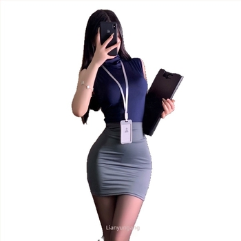 Set de lenjerie senzuală cu fustă în stil secretară, inspirat de uniformă pentru jocuri de rol