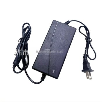 Adaptor de alimentare DC 12V 5A pentru monitoare LED/LCD, cu reglare inteligentă a tensiunii