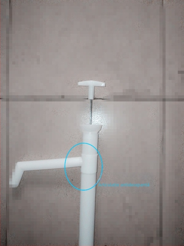 Pompa manuală din plastic pentru ulei cu mecanism glisant