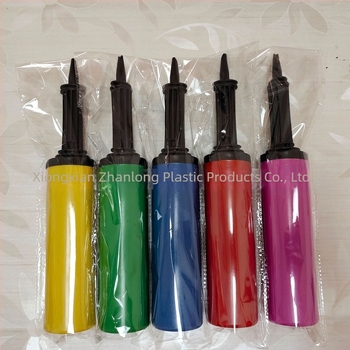 Pompa din plastic colorat pentru baloane, acțiune push-pull, cu acțiune dublă