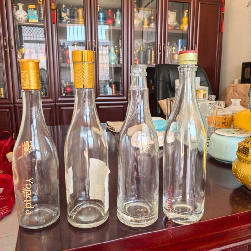 Sticlă din sticlă transparentă pentru băuturi alcoolice, 500 ml, ambalaj 0,5 kg, pentru fabricarea acasă și porționare