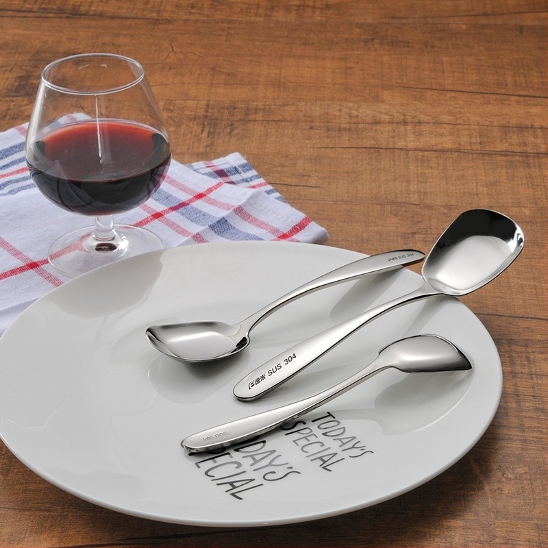 Lingură din oțel inoxidabil, cu bază plată, pentru uz casnic – lingură pentru supă și înghețată, potrivită pentru adulți și copii