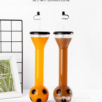 Pahar de plastic cu pai pentru ceai cu lapte și suc, design desen animat, stil fotbal