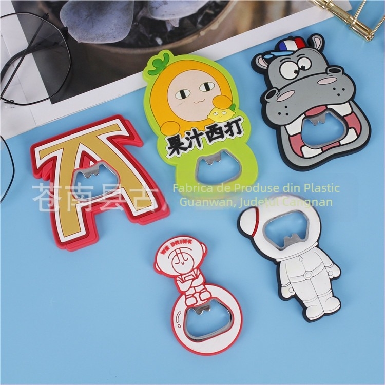 Deschizător de sticle Cartoon din PVC moale, cu magnet pentru frigider, personalizabil