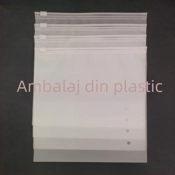 Sacoșă CPE mată cu fermoar pentru bone bag, haine, șosete și bijuterii; ambalare auto-sealantă, dimensiune personalizabilă