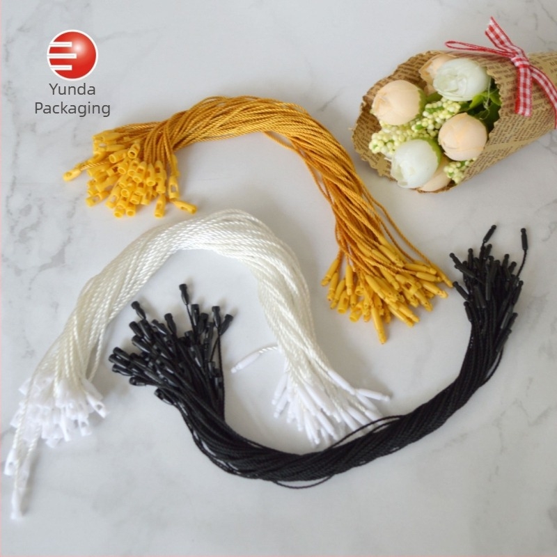 Pandantiv elegant în formă de glonț, cu legături din ață de bumbac, ață de poliester și ață cerată pentru haine și textile de casă