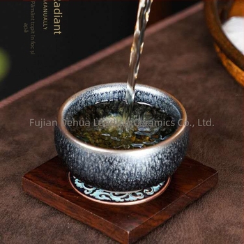Ceainic Baihua Jianzhan, cu glazură din minereu brut și corp ceramic din fier, pentru uz casnic.