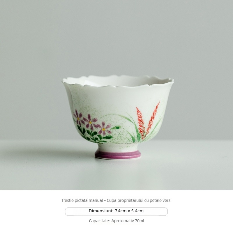 Ceașcă de ceai din ceramică, pictată manual, cu picior înalt și motiv de petale în verde, unisex
