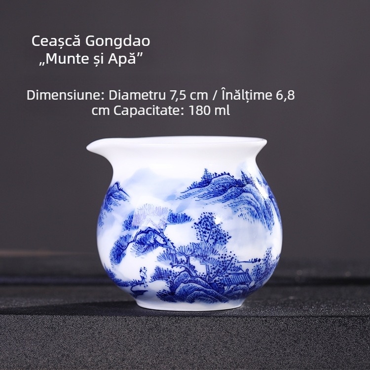 Set de ceai pictat manual, cu peisaj montan, porțelan albastru și alb: cești de ceai, ceașcă de distribuție și recipient de servire a ceaiului