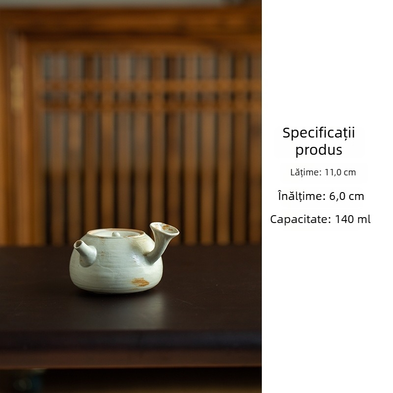 Ceainic alb, lucrat manual, cu mâner lateral – ceramică în stil japonez
