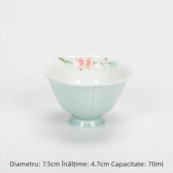 Căniță ceramică pictată manual în nuanțe prune-verde, cu petale de floare de piersic; subglazură, ceașcă elegantă pentru ceai
