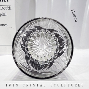 Pahar de whisky stil Japonez, cu motiv fluture, cristal verde‑gri