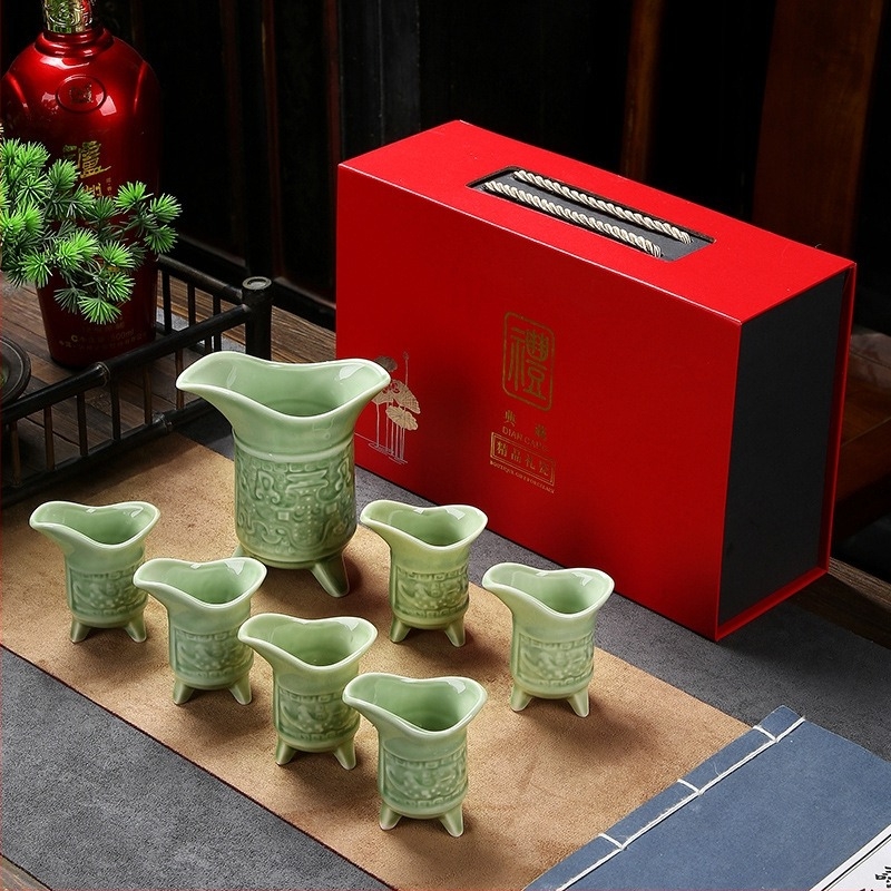 Set de vin ceramic cu pahare triunghiulare antice, cutie cadou, stil imperial și marchiz