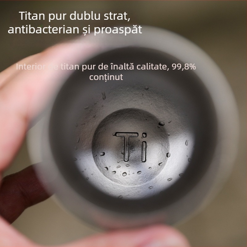 Set de vin din titan pentru uz casnic — carafă de vin portabilă cu pahare mici pentru camping în aer liber