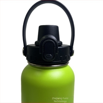 Cană termoizolantă portabilă cu mâner și capac basculant, capac din plastic pentru pahar sport