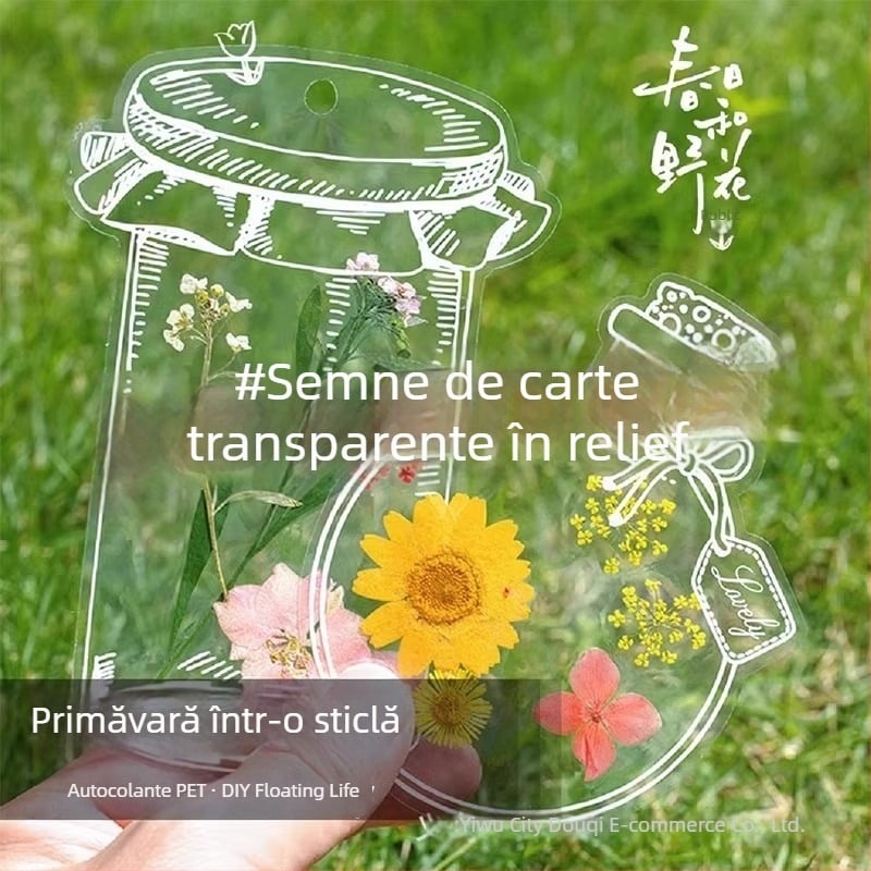 Semn de carte cu flori uscate și specimen de plantă într-o peliculă de laminare, frunză de arțar de toamnă — materiale DIY realizate manual, colaj de frunze transparent