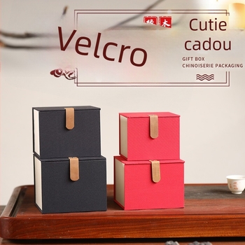 Ceainic Yixing din lut purpuriu cu ambalaj Velcro, ceașcă Jian Ware din porțelan într-o cutie din in brocart