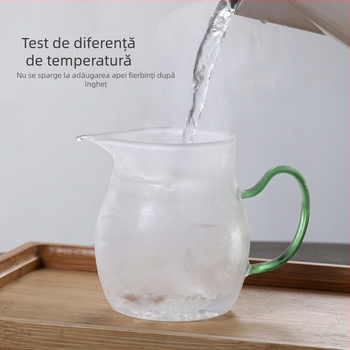 Căniță de ceai din sticlă transparentă, în formă de semilună, cu filtru și sită integrate, pereți groși, rezistentă la impact.