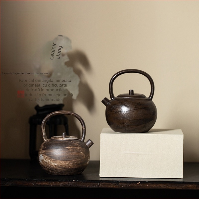 Ceainic ceramic lucrat manual, stil retro, formă de lună plină, mâner de ridicare, stil japonez minimalist, glazură pudră, pentru preparare Gongfu ceai acasă.