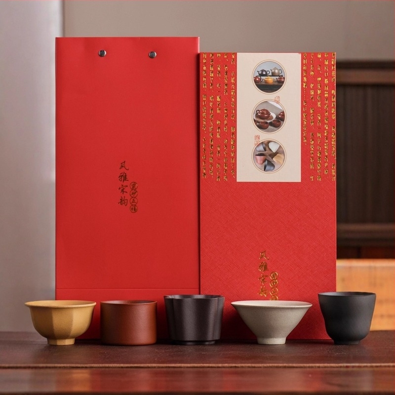 Set de ceai din lut mov în cutie cadou, set de porțelan chinezesc în stil tradițional, cu cești pentru gazdă și cești de degustare, personalizare disponibilă