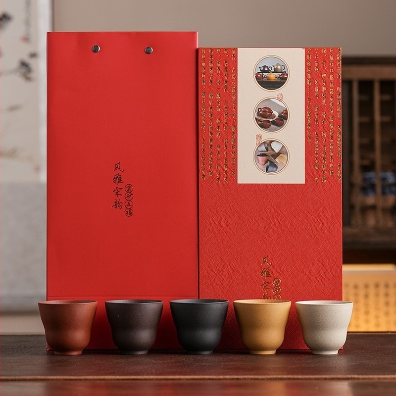 Set de ceai din lut mov în cutie cadou, set de porțelan chinezesc în stil tradițional, cu cești pentru gazdă și cești de degustare, personalizare disponibilă