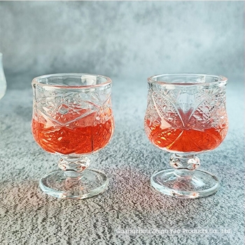 Pahar mini înalt pentru vin de fructe, sticlă gravată în stil retro cu flori, pahar elegant pentru vin alb, porție individuală