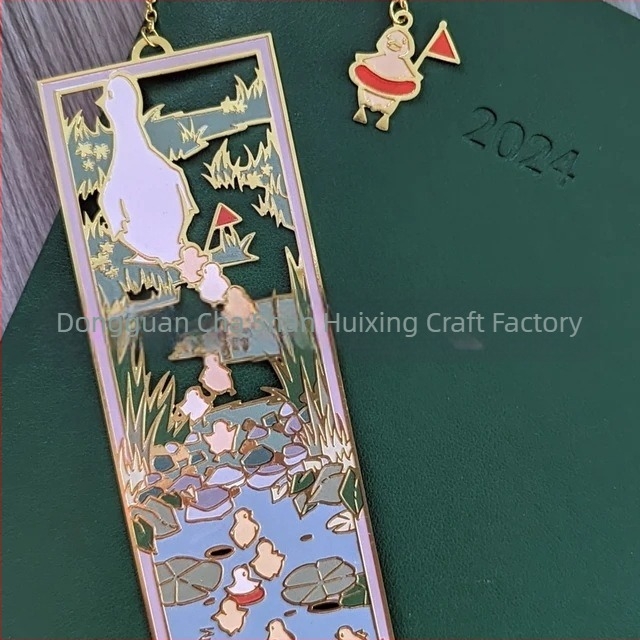 Marcator de carte din metal cu design original de desene animate, perforat, email din alamă, stil inspirat din China