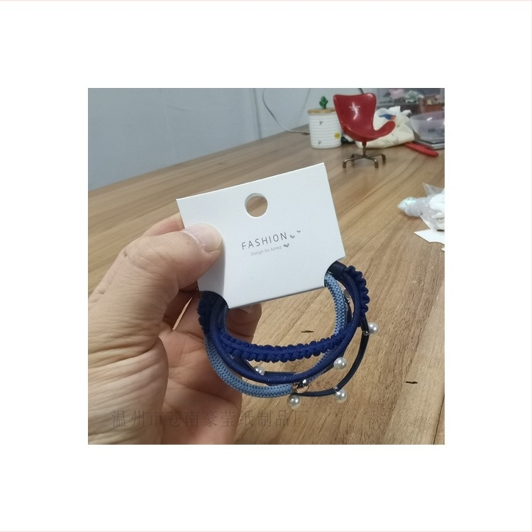 Etichete pentru bijuterii pentru agățat coliere, carton alb 350 g, imprimare pe o singură față, set de 100 de foi