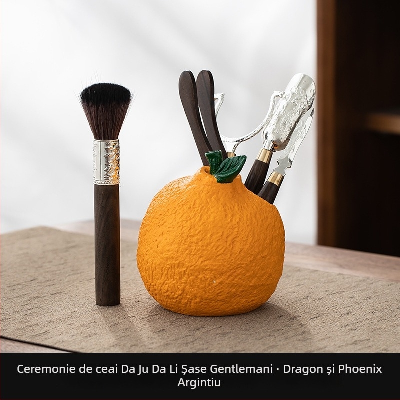 Set ceramic pentru ceremonia ceaiului Six Gentlemen, design creativ