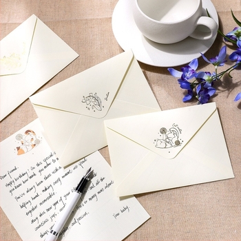 Set de plicuri și hârtie de scris în stil european vintage, design minimalist artistic cu folie de aur, felicitare de ziua de naștere de lux