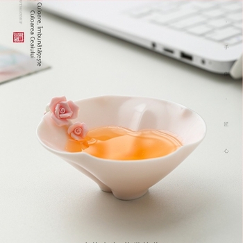 Ceșuță de ceai lucrată manual cu design floral pe Ding Kiln, formă conică, stil Jian Zhan, set Kung Fu ceai