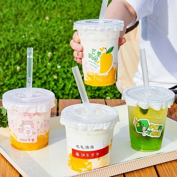 Pahar de unică folosință pentru suc din plastic, cu capac; PET; diametru 98 mm; capacități 360, 400, 500 sau 520 ml; potrivit pentru standuri cu sucuri