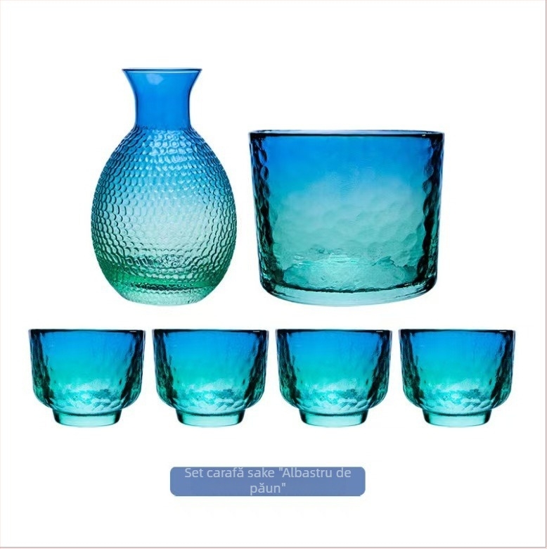 Set saké din sticlă, stil japonez, cu textură ciocănită, carafă de saké și patru pahare