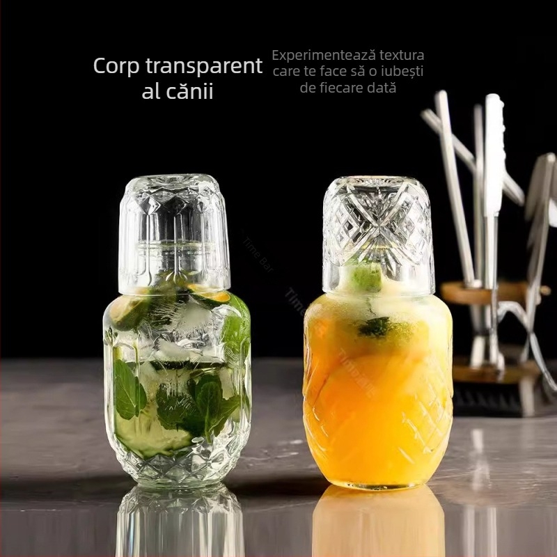 Set creativ pentru cocktailuri: cană din sticlă cu capac și pahar, sticlă pentru cold brew și carafă de suc