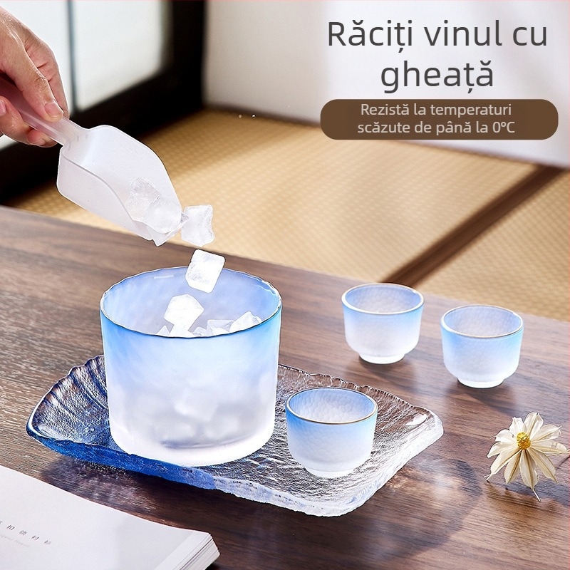 Set de sake în stil japonez cu textură ciocănită, încălzitor din sticlă, oală pentru sake și căni mici