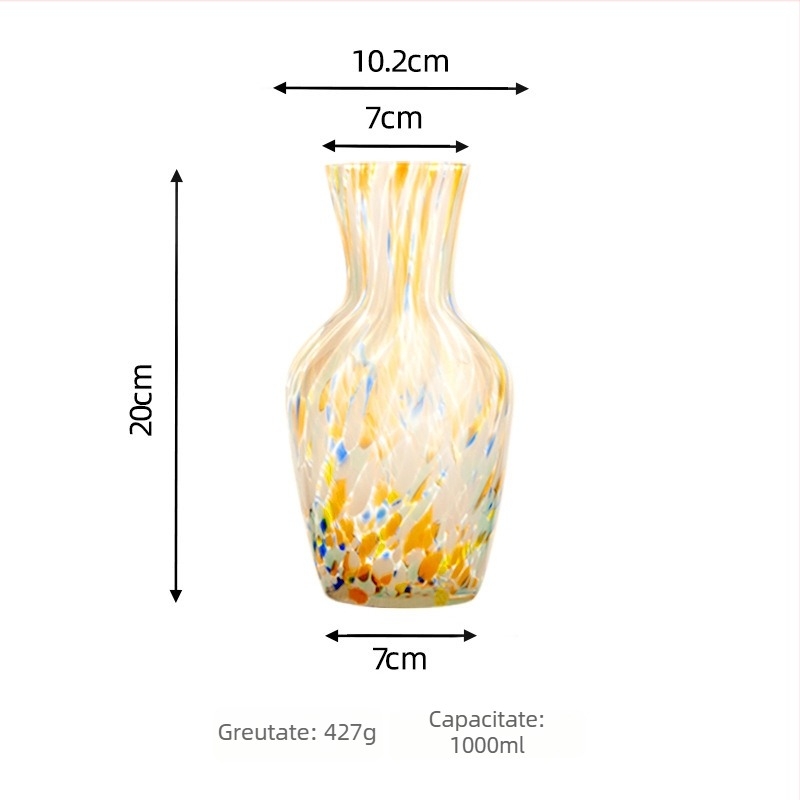 Set colorat de sticlă în stil european: pahare de vin, carafe pentru apă rece, căni rezistente la căldură pentru lumânări, pahare cu buline